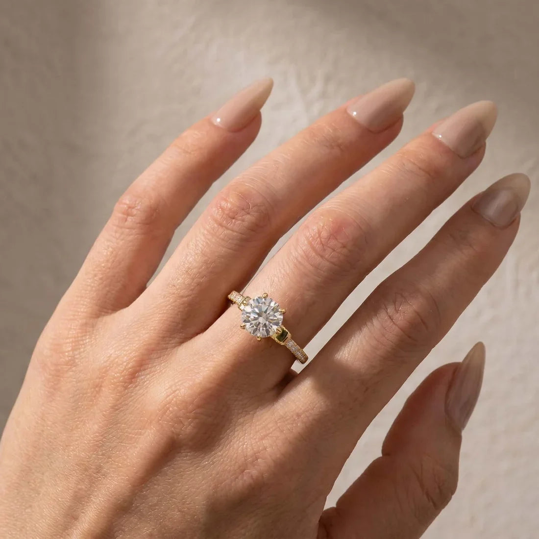 Moissanite Round Cut Bow Design Engagement Ring