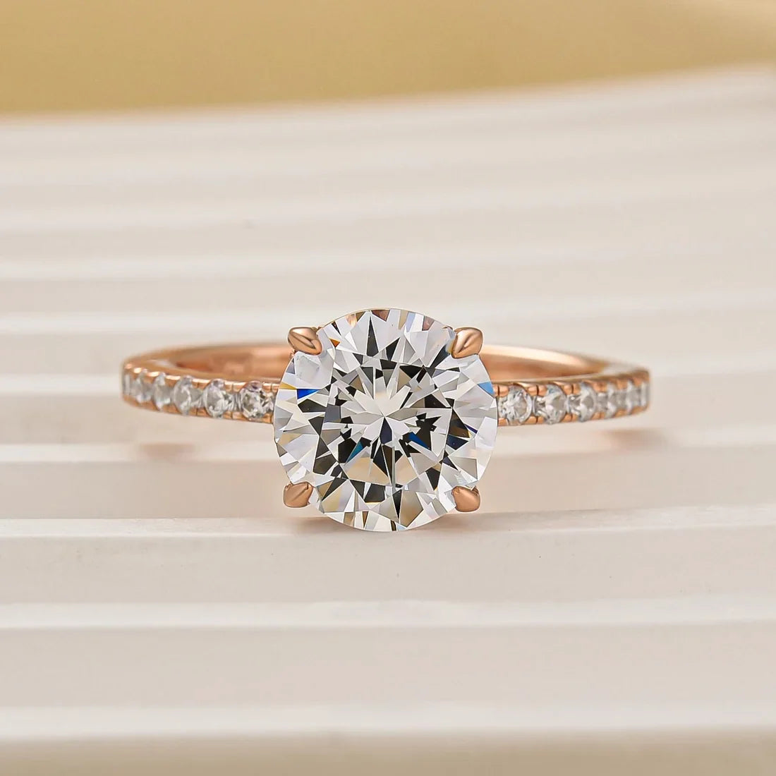 Round Cut Halo Engagement Ring