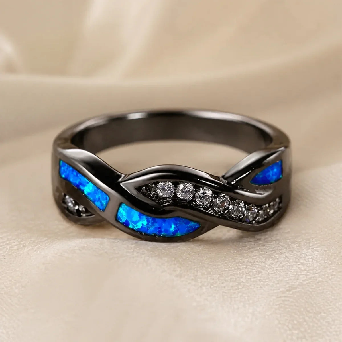 Thessia Lunebray Ring