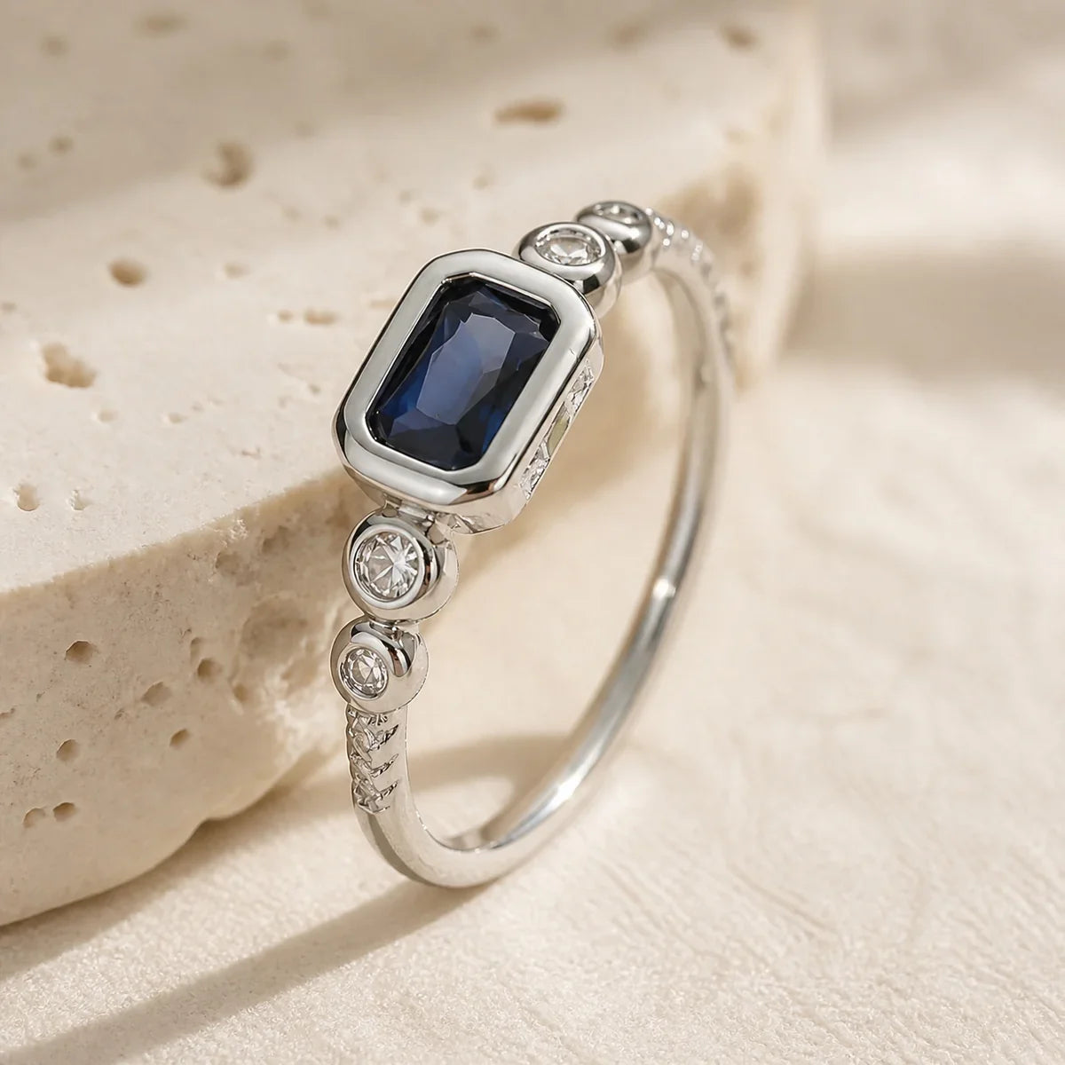 Windsor White Gold Sapphire Ring