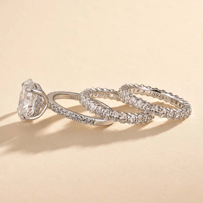 Stunning Oval Cut 3PC Wedding Ring Set