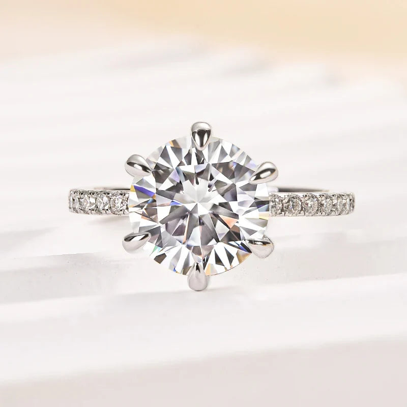 Moissanite Round Cut Engagement Ring