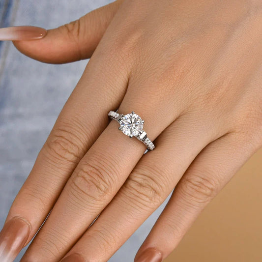 Moissanite Round Cut Bow Design Engagement Ring