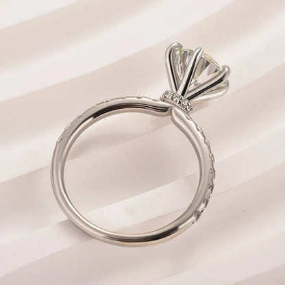 Moissanite Round Cut Engagement Ring for Women