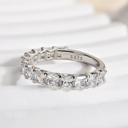 Gorgeous Radiant Cut Women's Wedding Ring