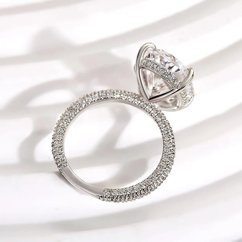 Oval Cut Exclusive Diamond Engagement Ring