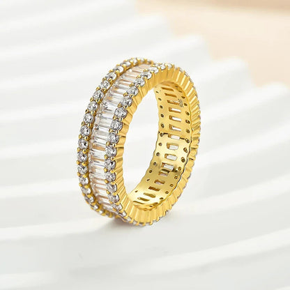 Emerald Cut Women's Wedding Ring
