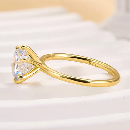 Round Cut Solitaire Engagement Rin
