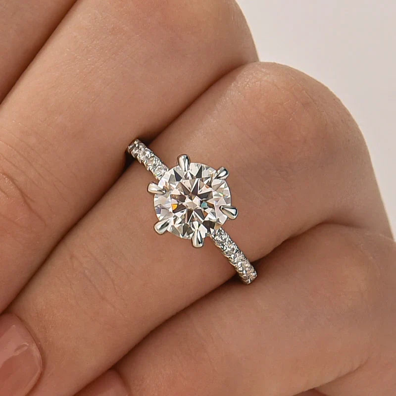 Moissanite Round Cut Engagement Ring