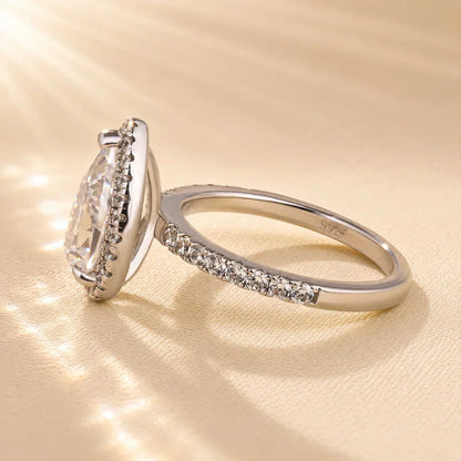 Pear Cut Engagement Ring