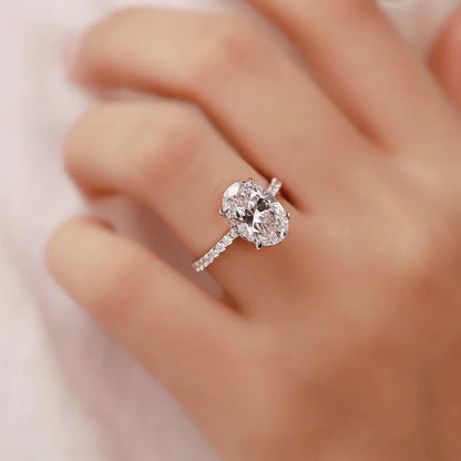 Oval Cut Engagement Ring