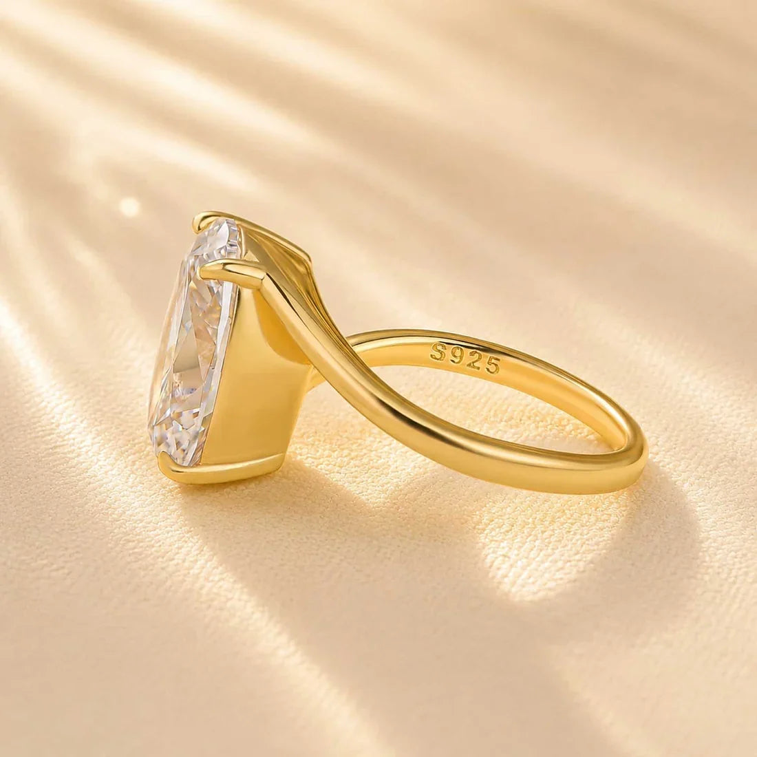 Unique Oval Cut Engagement Ring for Women