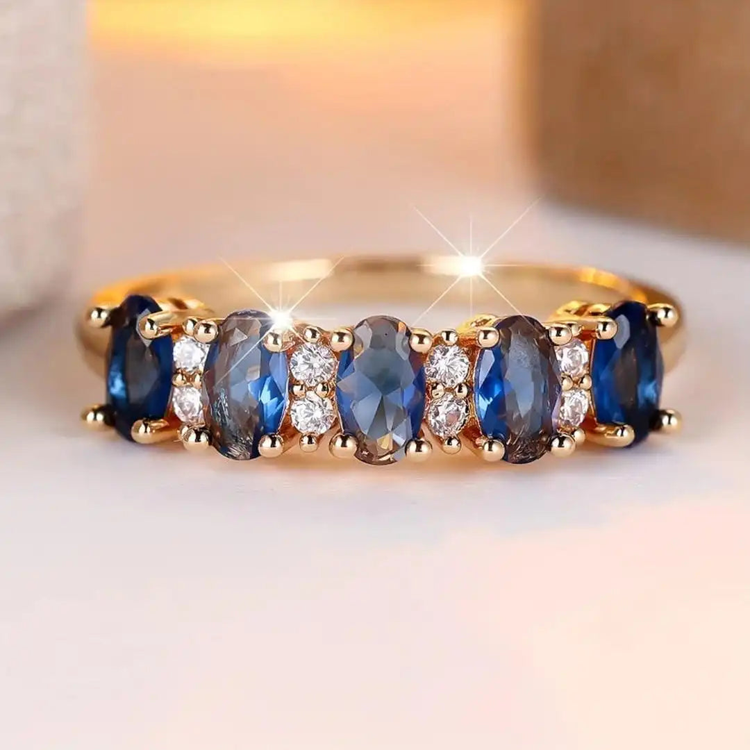 Oval Alternating Accent Band Ring