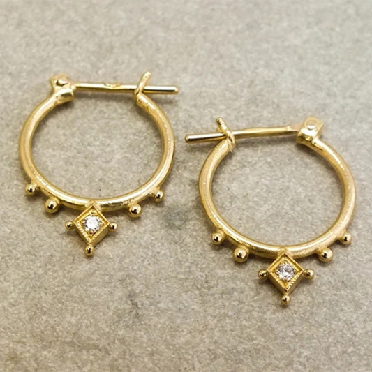 Golden Vintage Earrings with Crystals