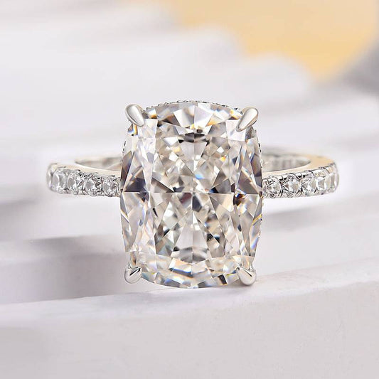 Crushed Ice Cushion Cut Engagement Ring for Women